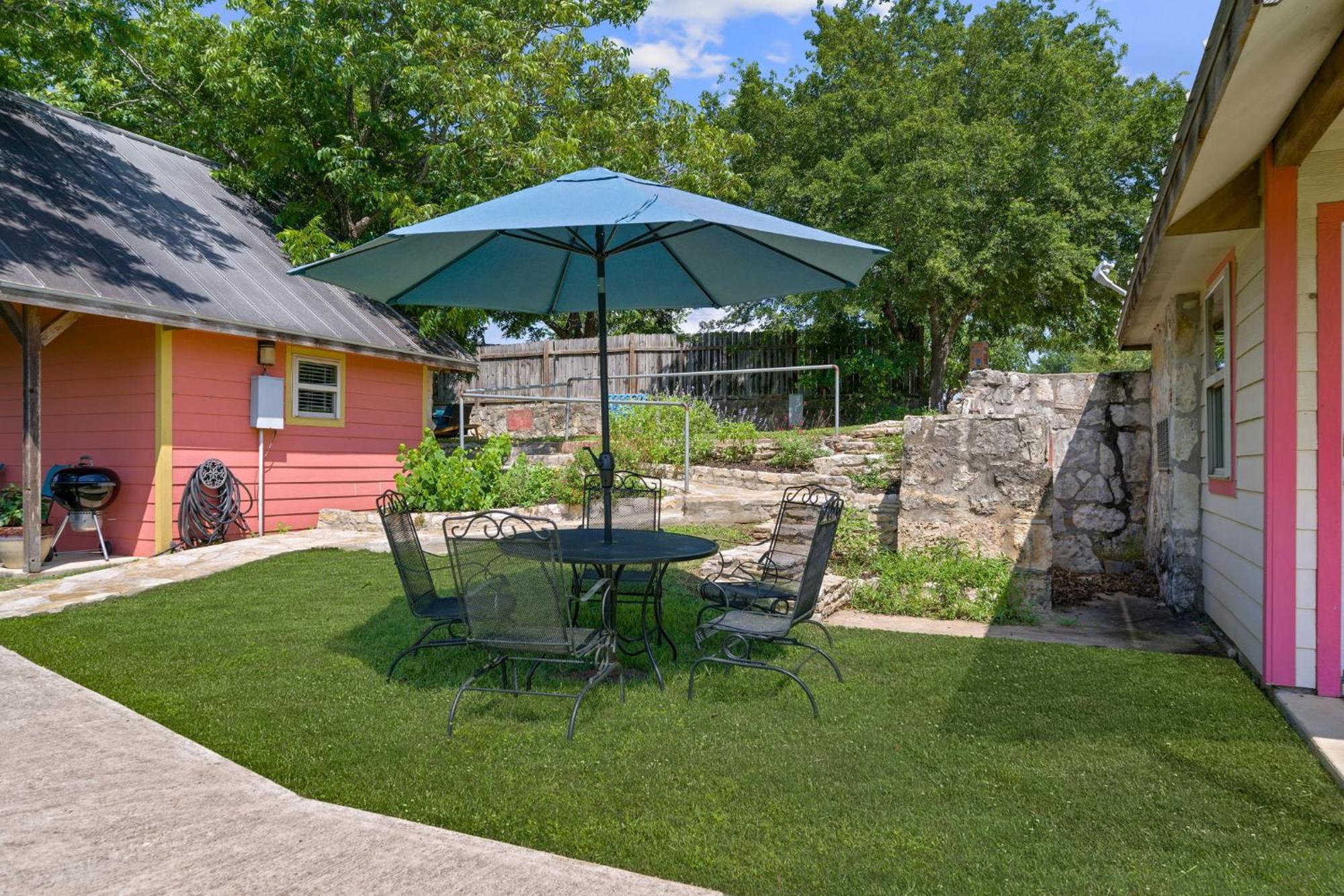 Blanco Riverside Cottages Esterno foto